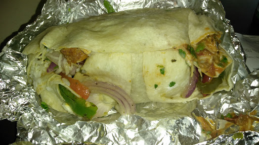 Mexican Restaurant «QDOBA Mexican Eats», reviews and photos, 957 W Diversey Pkwy, Chicago, IL 60614, USA