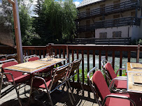 Atmosphère du Restaurant Eau Petit Pont à La Salle-les-Alpes - n°2