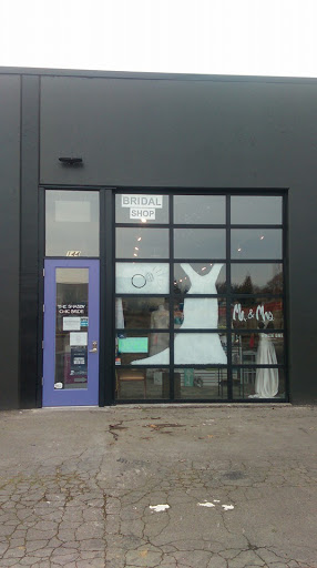 The Shabby Chic Bride consignment shop, 2195 Hyacinth St NE #191, Salem, OR 97301, USA, 