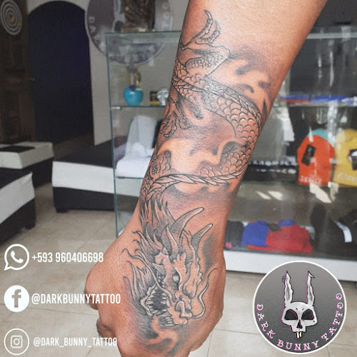 dark bunny tattoo - Estudio de tatuajes