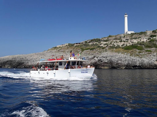 Noleggio Nettuno - Torre Vado - Escursioni in barca - Grotte di Leuca - Salento