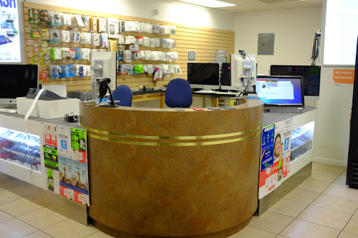 Phone Repair Service «Blue Point Repair», reviews and photos, 14526 Sherman Way c, Van Nuys, CA 91405, USA