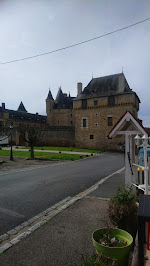 Château de Jumilhac et ses jardins du Restaurant français Lou Boueiradour à Jumilhac-le-Grand - n°1