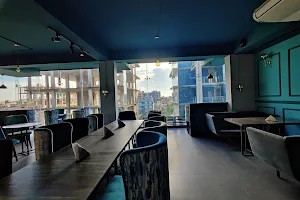 Level 7 Lounge image