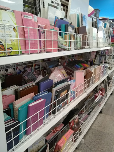 Clothing Store «Ross Dress for Less», reviews and photos, 3300 S Glenstone Ave, Springfield, MO 65804, USA