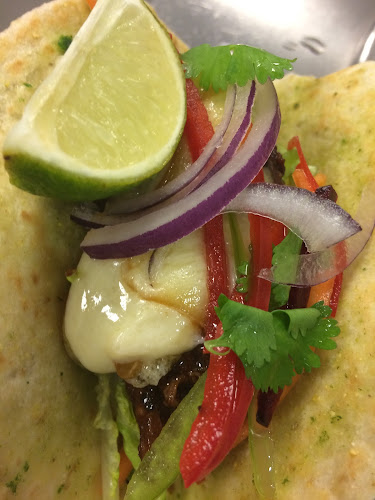 Comments and reviews of Paco's Tacos (Mexican Food)