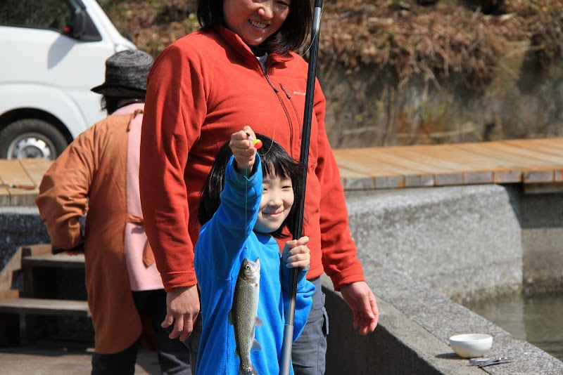 延岡祝子川釣り堀