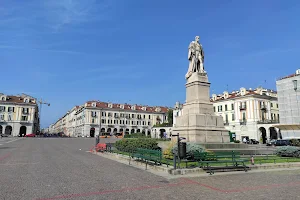Piazza Galimberti image