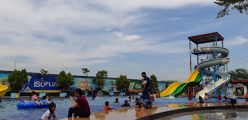 Aquatics Kolam Renang dan Wisata Air STKIP PGRI Jombang