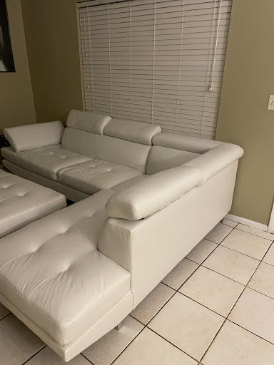 Furniture Store «Furniture Distribution Center», reviews and photos, 5011 W Hillsborough Ave, Tampa, FL 33634, USA