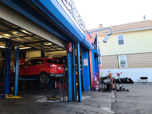 Great Bear Auto Repair & Auto Body Shop image 5