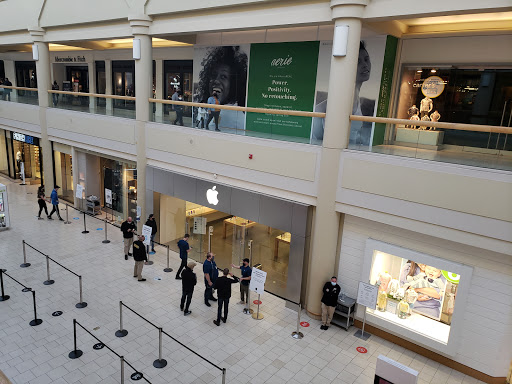 Computer Store «Apple Freehold Raceway Mall», reviews and photos, 3710 Route 9 South, Freehold, NJ 07728, USA
