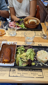 Plats et boissons du Restaurant français La Feuillée à Theizé - n°16