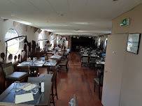 Atmosphère du Restaurant français Bateau Restaurant La Petite Venise à Montargis - n°4