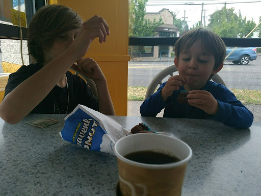 Donut Shop «Heavenly Donuts», reviews and photos, 1915 N Lombard St, Portland, OR 97217, USA