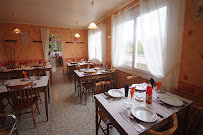Atmosphère du Restaurant Traiteur Le Pilaout à Saint-Lyé - n°5