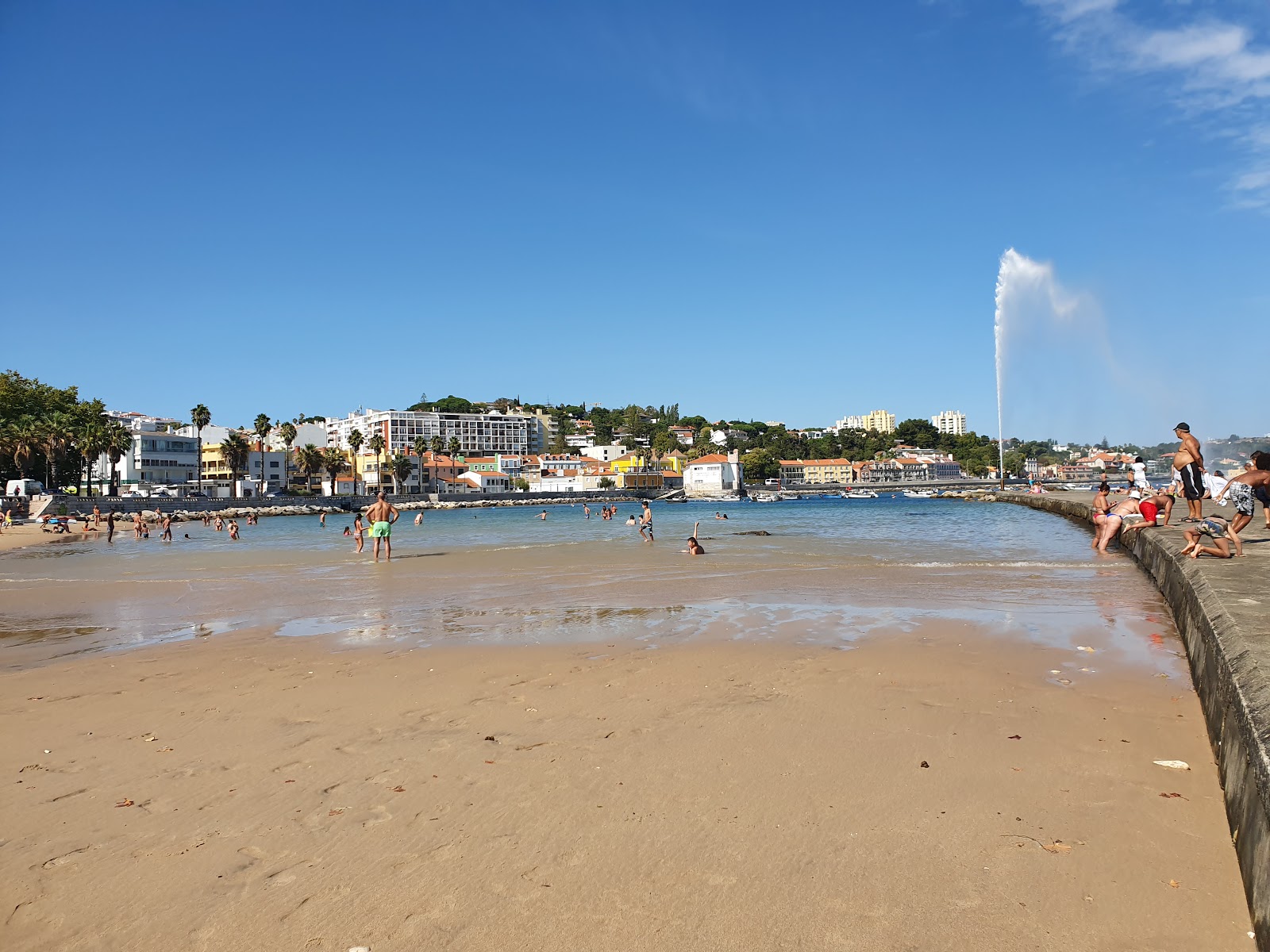 Foto von Praia Velha mit geräumige küstenlinie