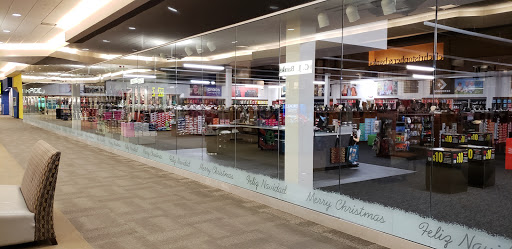 Shopping Mall «Kentucky Oaks Mall», reviews and photos, 5101 Hinkleville Rd #795A, Paducah, KY 42001, USA