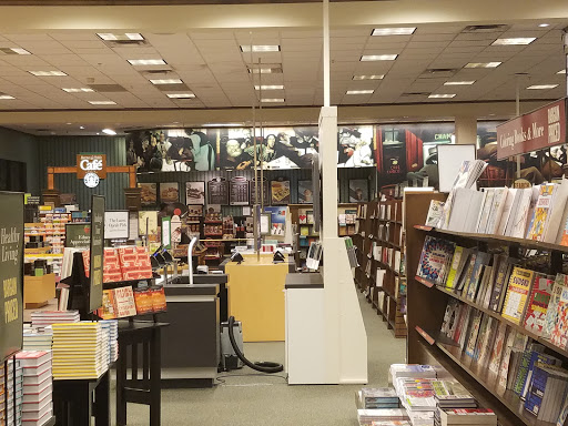 Book Store «Barnes & Noble», reviews and photos, 11500 Financial Centre Pkwy, Little Rock, AR 72211, USA