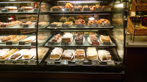 Book Store «Barnes & Noble Booksellers The Parks at Arlington Mall», reviews and photos, 3881 S Cooper St #2027, Arlington, TX 76015, USA