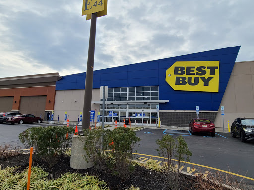 Electronics Store «Best Buy», reviews and photos, 1 Garden State Plaza Blvd, Paramus, NJ 07652, USA