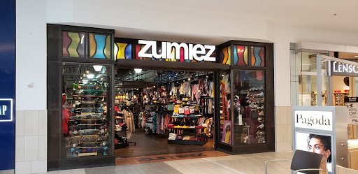 Zumiez