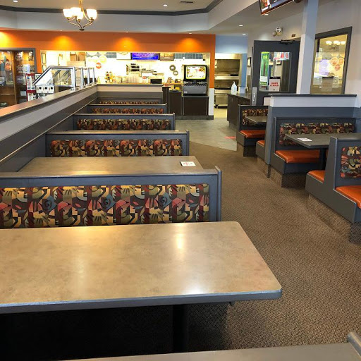 Pizza Restaurant «Round Table Pizza», reviews and photos, 4002 A St SE, Auburn, WA 98002, USA