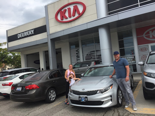 Car Dealer «Spitzer Kia Cleveland», reviews and photos, 3414 Brookpark Rd, Cleveland, OH 44134, USA