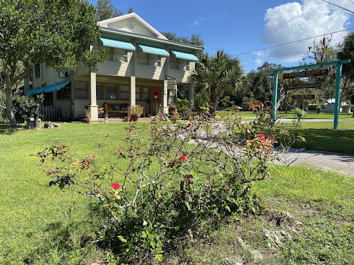 Nature Coast Inn & Cottages