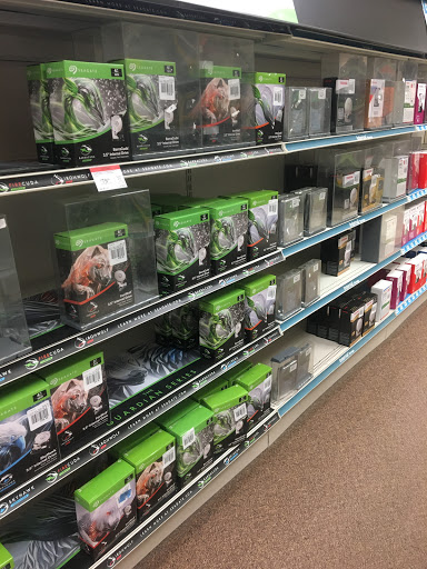 Computer Store «Micro Center», reviews and photos, 1349 Som Center Rd, Mayfield Heights, OH 44124, USA