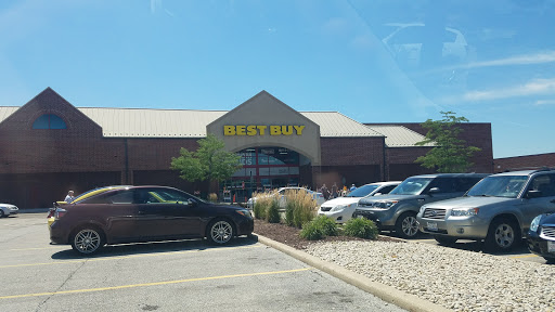 Electronics Store «Best Buy», reviews and photos, 350 W Army Trail Rd, Bloomingdale, IL 60108, USA