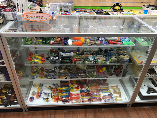 Tobacco Shop «Vape & Smoke Shop - Biscayne», reviews and photos, 2895 Biscayne Blvd, Miami, FL 33137, USA