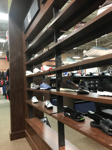 Sporting Goods Store «Golf Galaxy», reviews and photos, 4250 Easton Gateway Dr, Columbus, OH 43219, USA