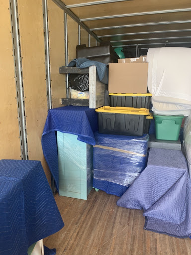 Moving and Storage Service «Two Men and a Truck», reviews and photos, 3861 US-421, Wilmington, NC 28401, USA