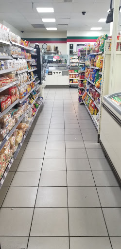 Convenience Store «7-Eleven», reviews and photos, 101-04 Metropolitan Ave, Forest Hills, NY 11375, USA