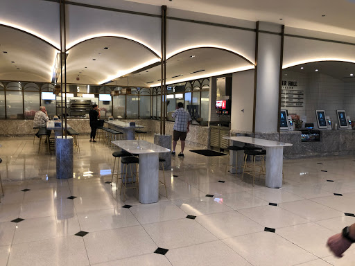 Shopping Mall «900 North Michigan Shops», reviews and photos, 900 N Michigan Ave, Chicago, IL 60611, USA