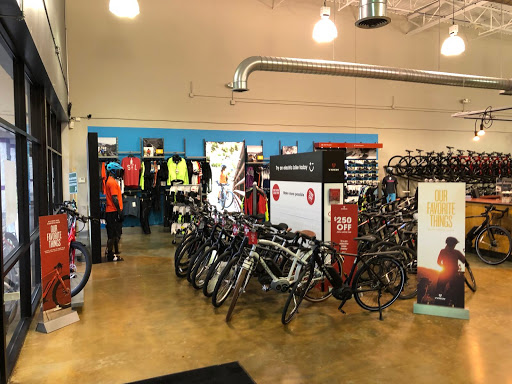 Bicycle Repair Shop «Trek Bicycle Store of St Louis», reviews and photos, 13922 Manchester Rd, Ballwin, MO 63011, USA