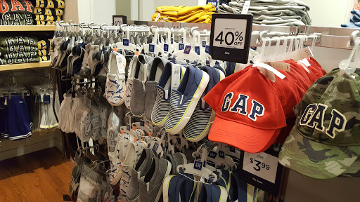 Clothing Store «Gap», reviews and photos, 18511 Outlet Blvd, Chesterfield, MO 63005, USA