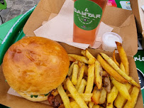 Plats et boissons du Restaurant de hamburgers Le Camtar à Versailles - n°1