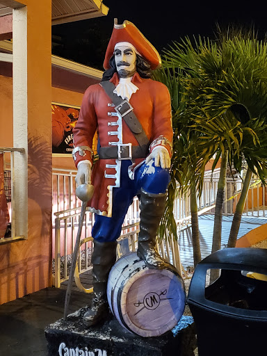 Liquor Store «Norman’s Liquors and Fine Wines», reviews and photos, 5235 Gulf Blvd, St Pete Beach, FL 33706, USA