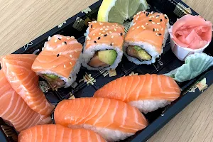 Sushi Oishii image