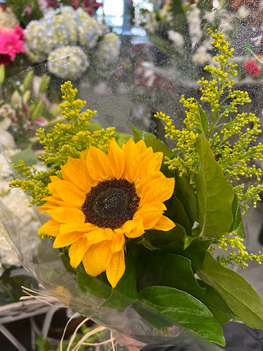 Florist «Twin Towers Florist *FLOWERS*», reviews and photos, 1000 Wilson Blvd m735, Arlington, VA 22209, USA