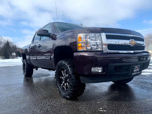 Car Dealer «Auto Villa», reviews and photos, 302 S Lake St, Grayslake, IL 60030, USA