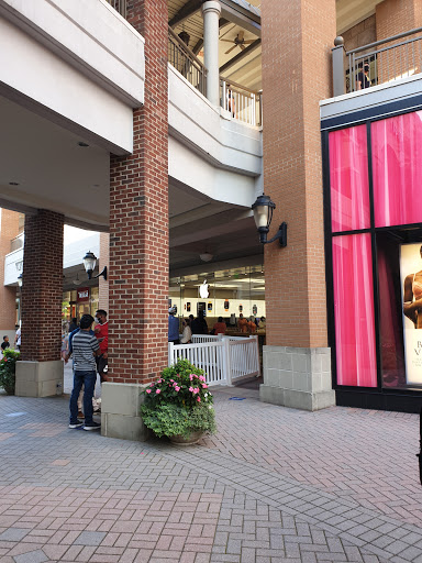 Computer Store «Apple Short Pump Town Center», reviews and photos, 11800 W Broad St, Henrico, VA 23233, USA