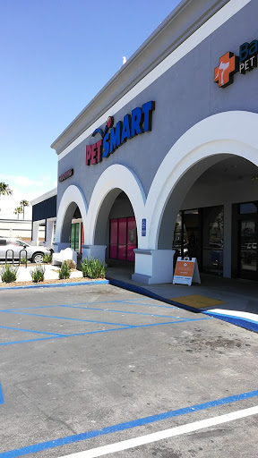 Pet Supply Store «PetSmart», reviews and photos, 2141 N Rose Ave, Oxnard, CA 93036, USA