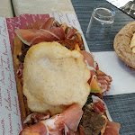 Photo n°3 de l'avis de binebre.a fait le 27/08/2021 à 17:55 sur le  Trattoria Grill House à Sinalunga