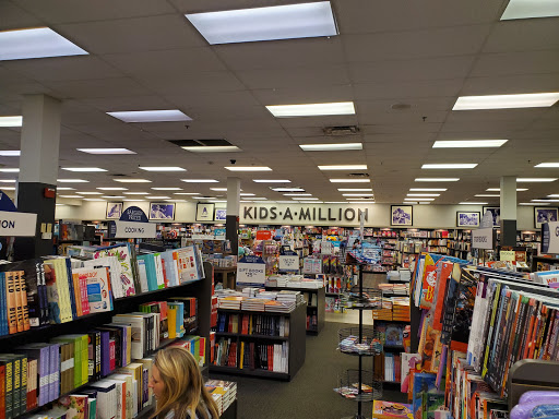 Shopping Mall «Lakeshore Mall», reviews and photos, 150 Pearl Nix Pkwy, Gainesville, GA 30501, USA