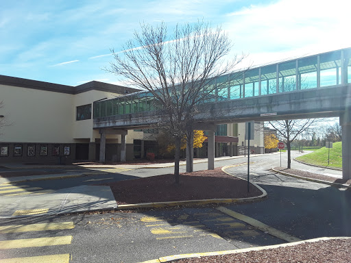 Movie Theater «Rave Cinemas», reviews and photos, 864 Riverdale St, West Springfield, MA 01089, USA