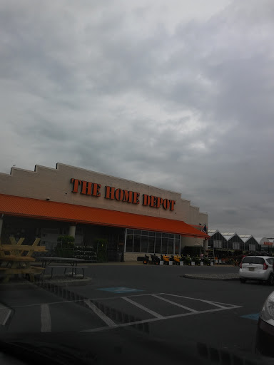 Home Improvement Store «The Home Depot», reviews and photos, 1731 Crossing Dr, Wyomissing, PA 19610, USA