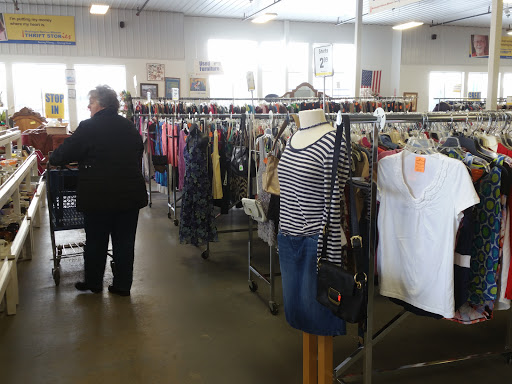 Thrift Store «Muskegon Rescue Mission-Thrift», reviews and photos, 1819 Holton Rd, Muskegon, MI 49445, USA